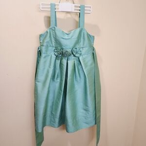 Roxette Green Girls Formal Dress size 12